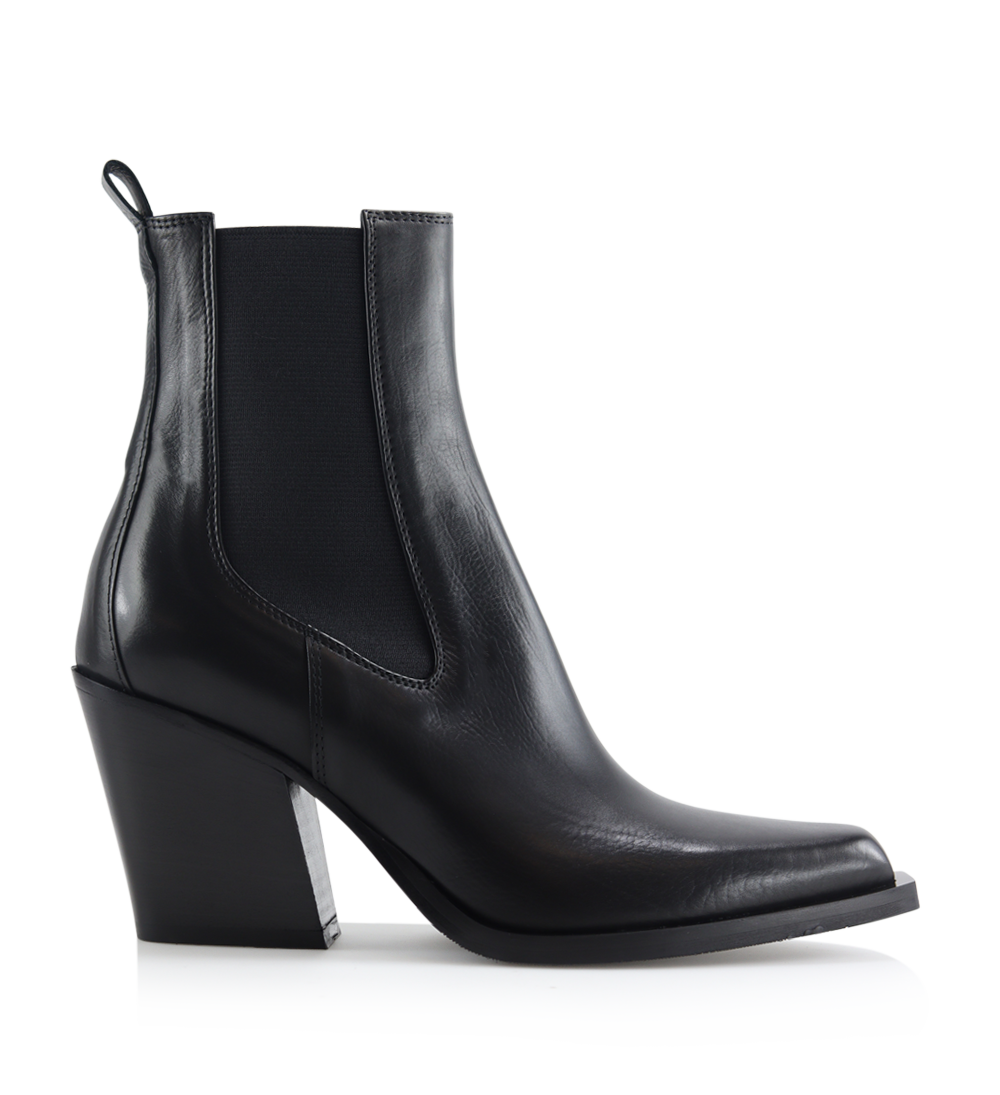 Lulu boots, black leather