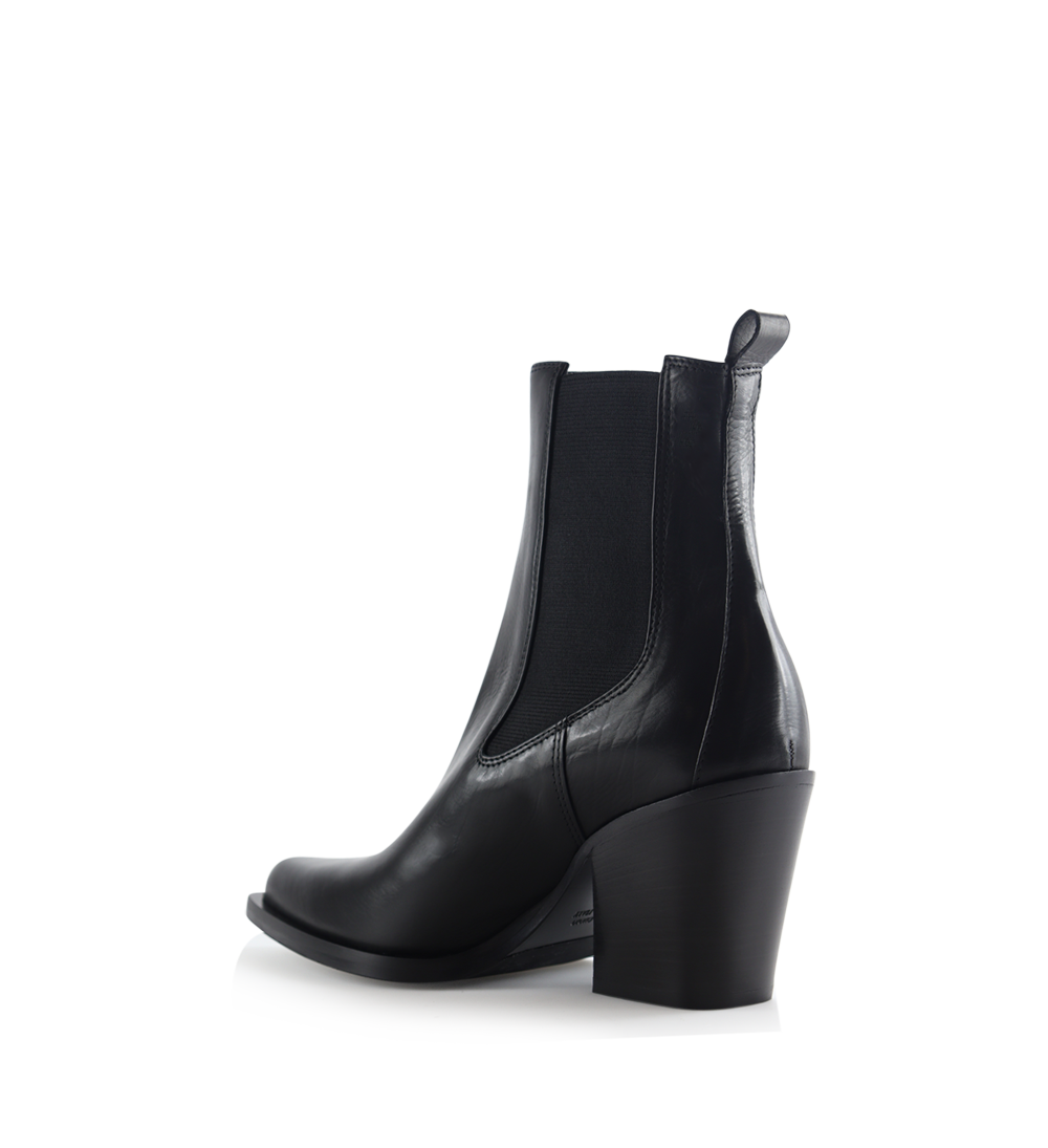 Lulu boots, black leather