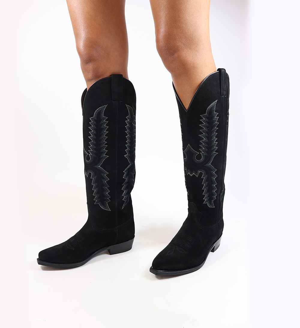 Diablo cowboy boots, black suede