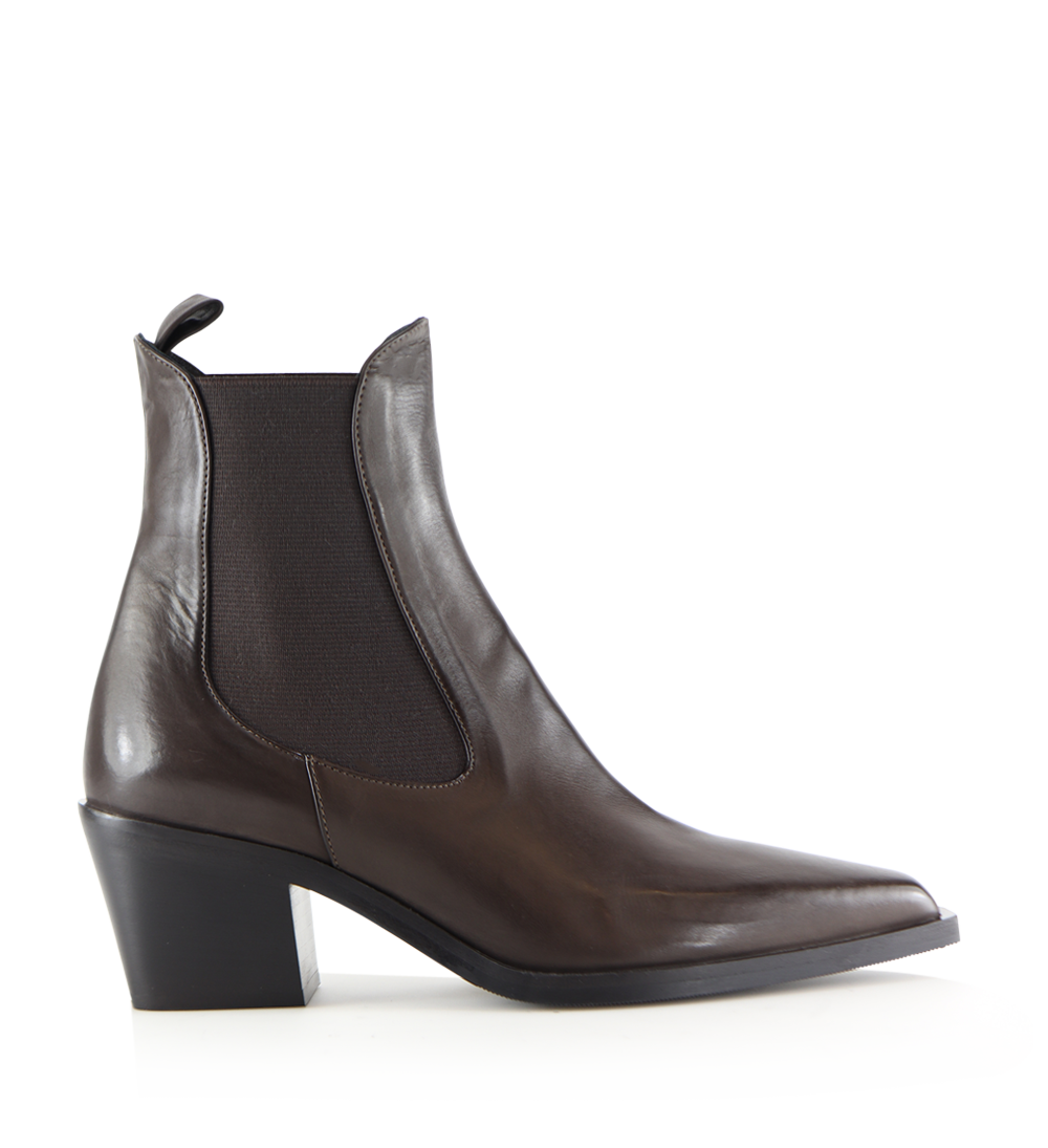 Luna boots, brown leather