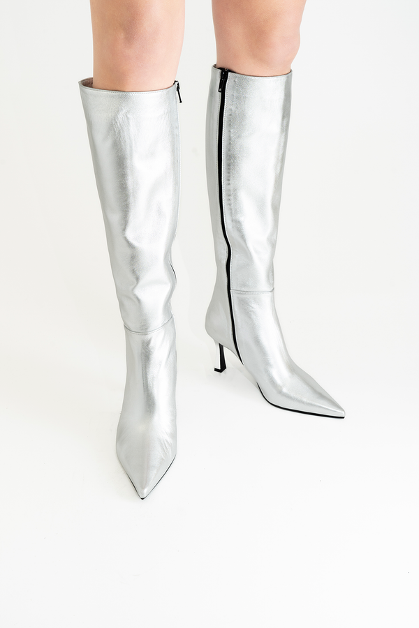 THORA, Silver Leather