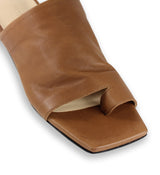 Notabene Natalia, Brown