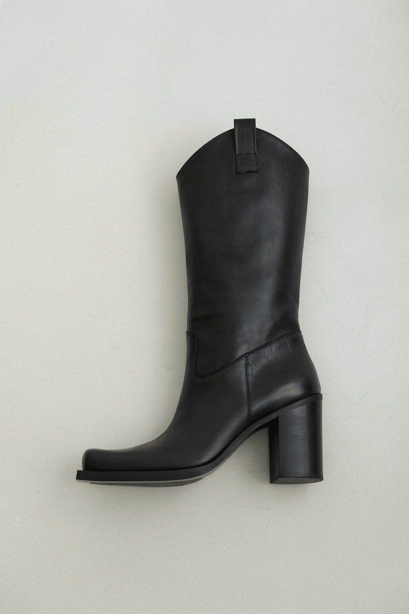 KITTY, Black Leather