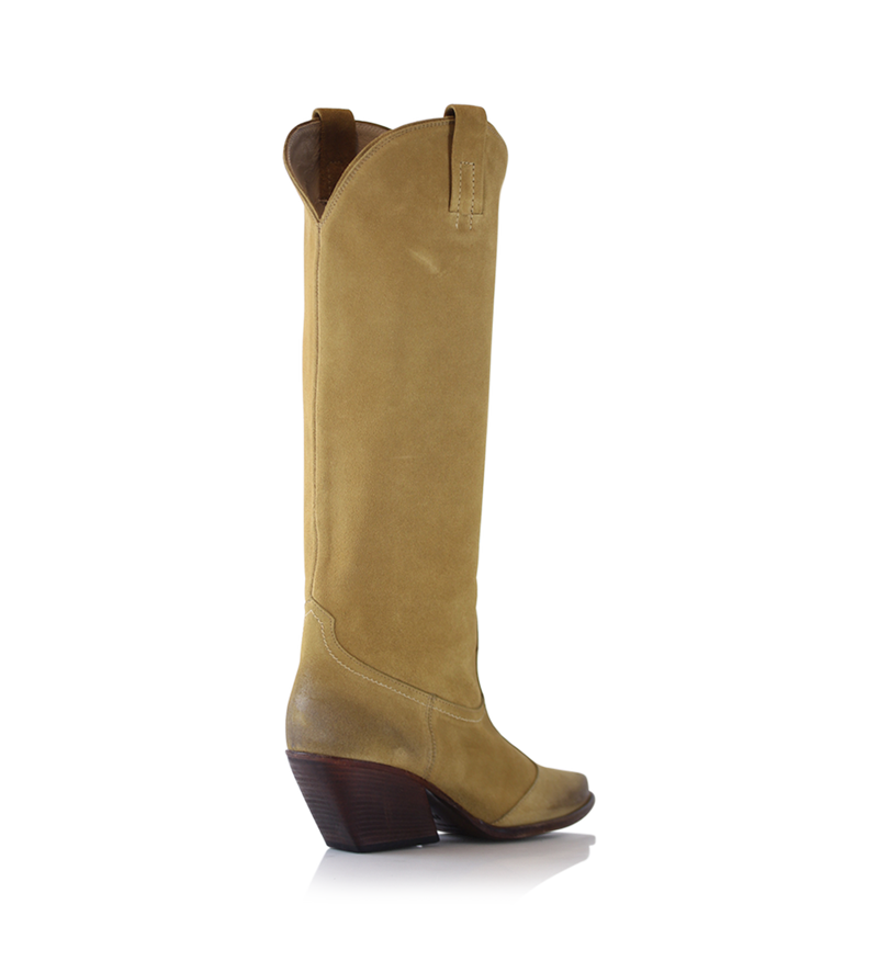 DEE, Light Brown Suede