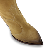 DEE, Light Brown Suede