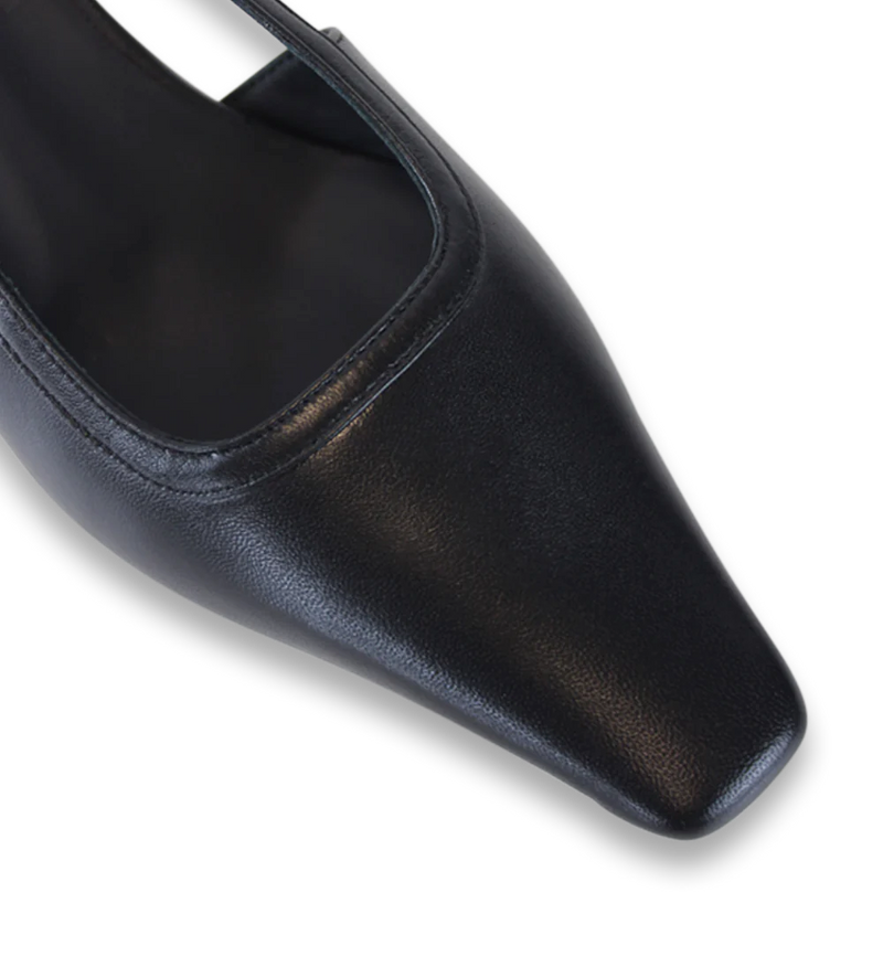 ELENA, Black Leather