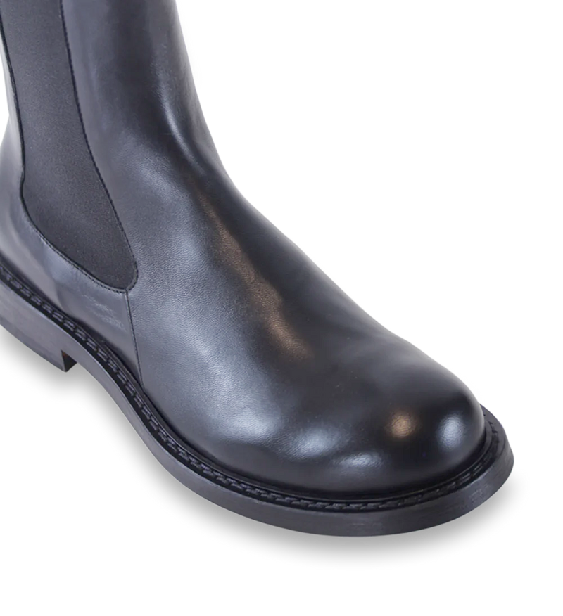 MANUEL, Black Leather