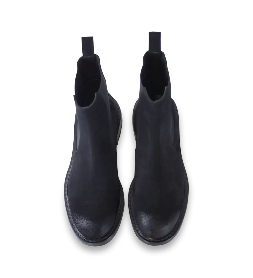 Manual Chelsea Boots, Black Suede